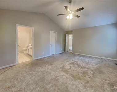 365 Telford Drive - Photo Thumbnail 9
