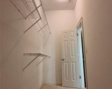 1186 Arbor Park Lane - Photo Thumbnail 53