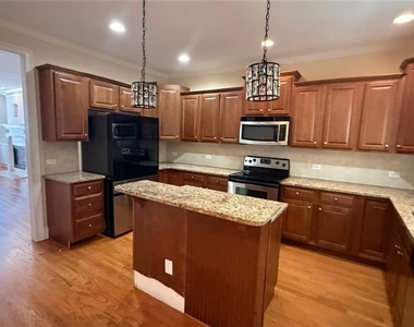 1186 Arbor Park Lane - Photo Thumbnail 23