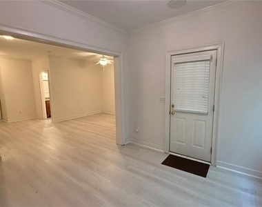 1186 Arbor Park Lane - Photo Thumbnail 8