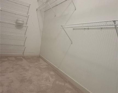 1186 Arbor Park Lane - Photo Thumbnail 55