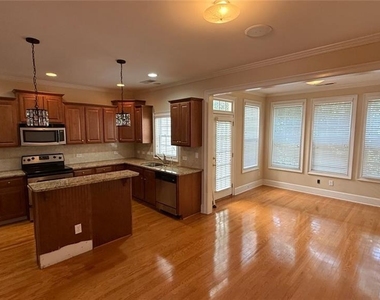 1186 Arbor Park Lane - Photo Thumbnail 32
