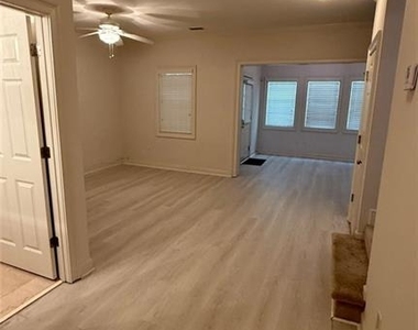 1186 Arbor Park Lane - Photo Thumbnail 6