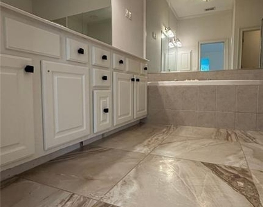 1186 Arbor Park Lane - Photo Thumbnail 50