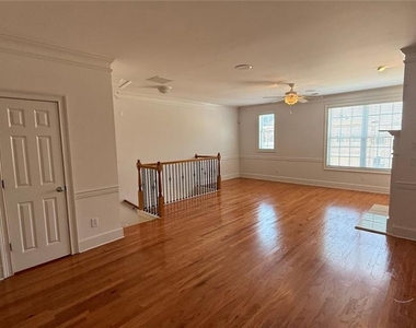1186 Arbor Park Lane - Photo Thumbnail 16
