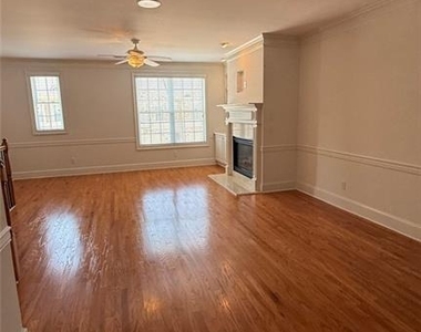1186 Arbor Park Lane - Photo Thumbnail 20
