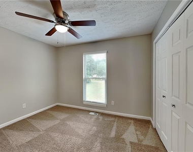 4414 Treeline Way - Photo Thumbnail 14