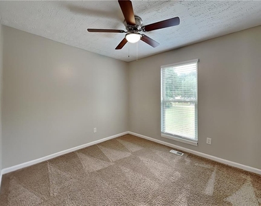 4414 Treeline Way - Photo Thumbnail 13