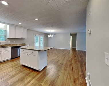 4414 Treeline Way - Photo Thumbnail 3