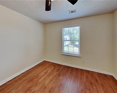 3271 Deer Valley Drive Nw - Photo Thumbnail 14