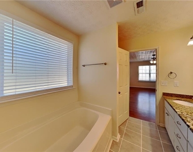3271 Deer Valley Drive Nw - Photo Thumbnail 9
