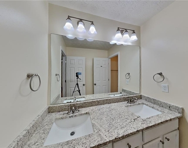 3271 Deer Valley Drive Nw - Photo Thumbnail 15