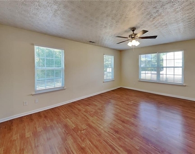 3271 Deer Valley Drive Nw - Photo Thumbnail 7