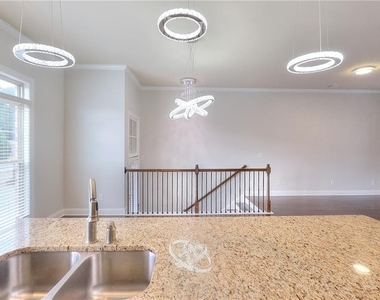 1306 Harris Way - Photo Thumbnail 4