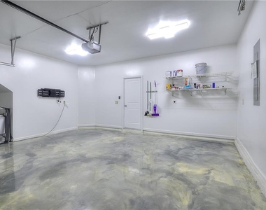 1306 Harris Way - Photo Thumbnail 23