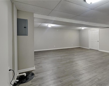 316 Pioneer Circle - Photo Thumbnail 15