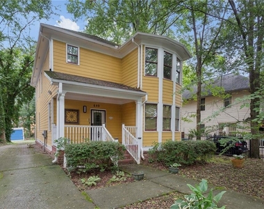 649 Peeples Street Sw - Photo Thumbnail 1