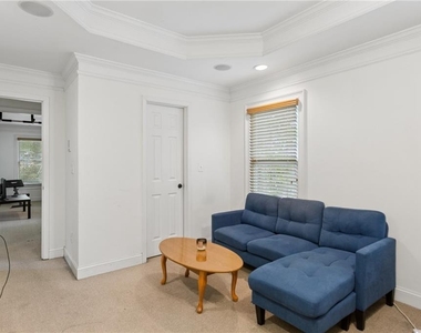 649 Peeples Street Sw - Photo Thumbnail 15