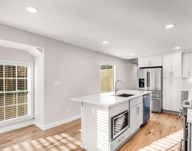 3412 Belleford Court Ne - Photo Thumbnail 15