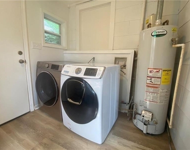 1391 Se Smith Street Se - Photo Thumbnail 11