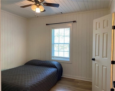 1391 Se Smith Street Se - Photo Thumbnail 10