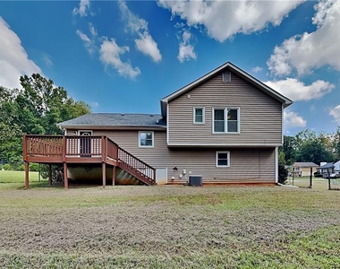 19 Joy Drive - Photo Thumbnail 15
