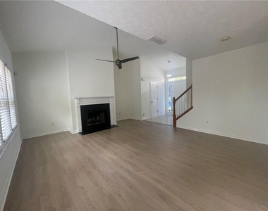 2589 Halcyon Way - Photo Thumbnail 6