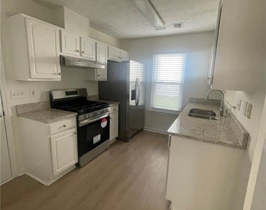 2589 Halcyon Way - Photo Thumbnail 5