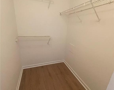 2589 Halcyon Way - Photo Thumbnail 13