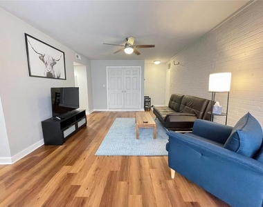 345 7th Street Ne - Photo Thumbnail 1