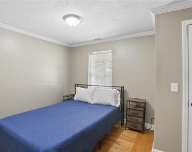 891 N Eugenia Place Nw - Photo Thumbnail 7