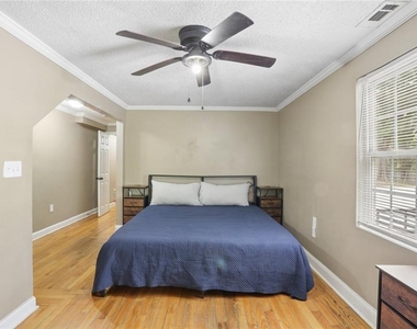 891 N Eugenia Place Nw - Photo Thumbnail 11