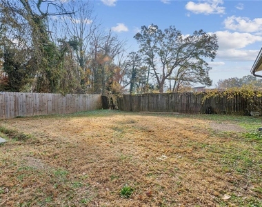 891 N Eugenia Place Nw - Photo Thumbnail 14
