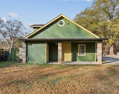 891 N Eugenia Place Nw - Photo Thumbnail 15