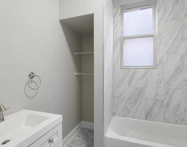 2714 W Polk Street - Photo Thumbnail 6