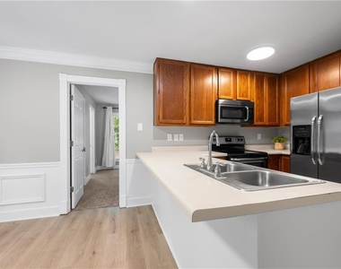 1393 Poplar Pointe Se - Photo Thumbnail 8