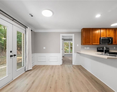 1393 Poplar Pointe Se - Photo Thumbnail 7