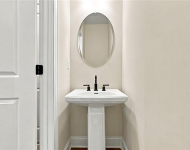823 Stickley Oak Way - Photo Thumbnail 20