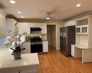 1931 Peeler Road - Photo Thumbnail 10