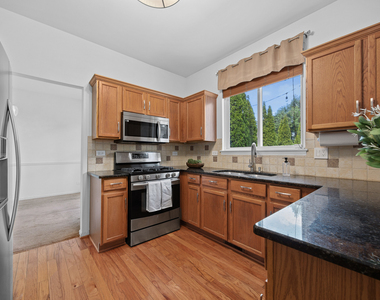 1255 Chicory Lane - Photo Thumbnail 7