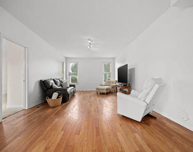 1255 Chicory Lane - Photo Thumbnail 11