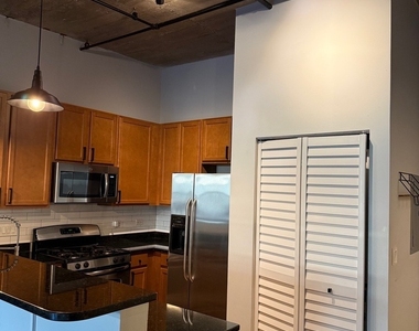 1110 W 15th Street - Photo Thumbnail 13