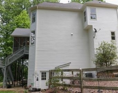 215 Glenbrook Lane - Photo Thumbnail 38