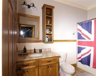215 Glenbrook Lane - Photo Thumbnail 33