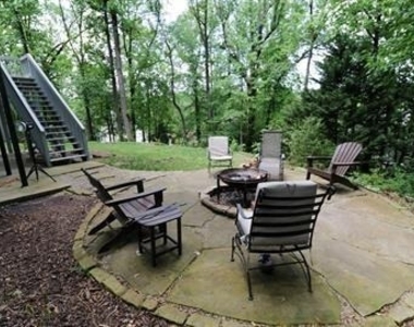 215 Glenbrook Lane - Photo Thumbnail 34