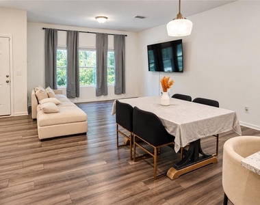 4402 Ryan Street - Photo Thumbnail 3