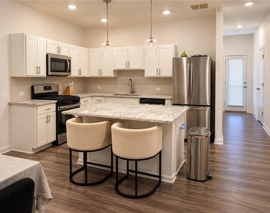 4402 Ryan Street - Photo Thumbnail 5
