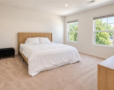 4402 Ryan Street - Photo Thumbnail 6