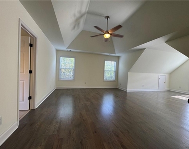 2908 Belfaire Lake Drive - Photo Thumbnail 29