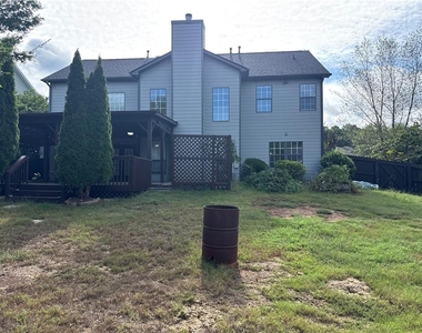 2908 Belfaire Lake Drive - Photo Thumbnail 9